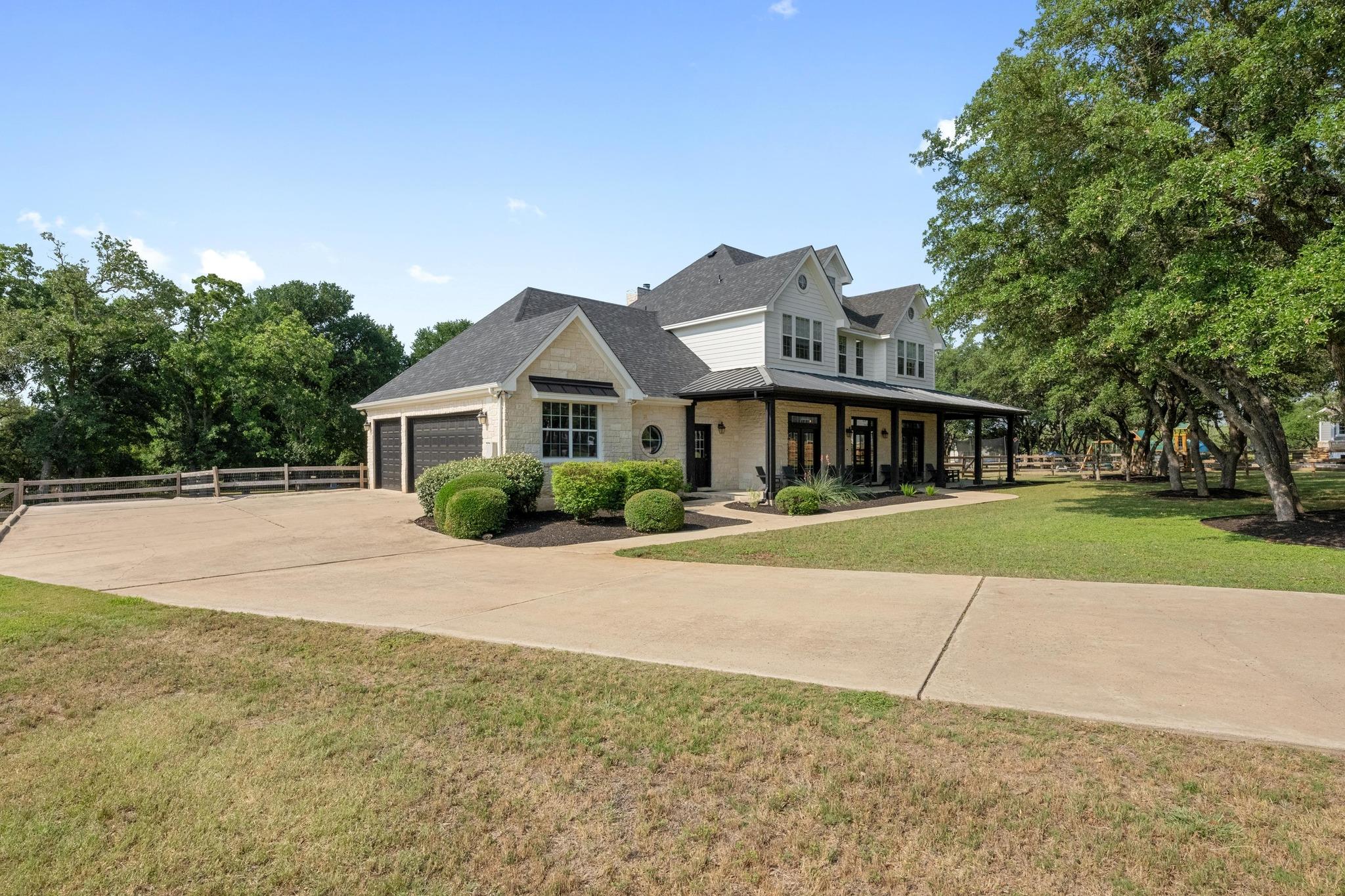 140 Vincas Shadow Court Driftwood TX 78619