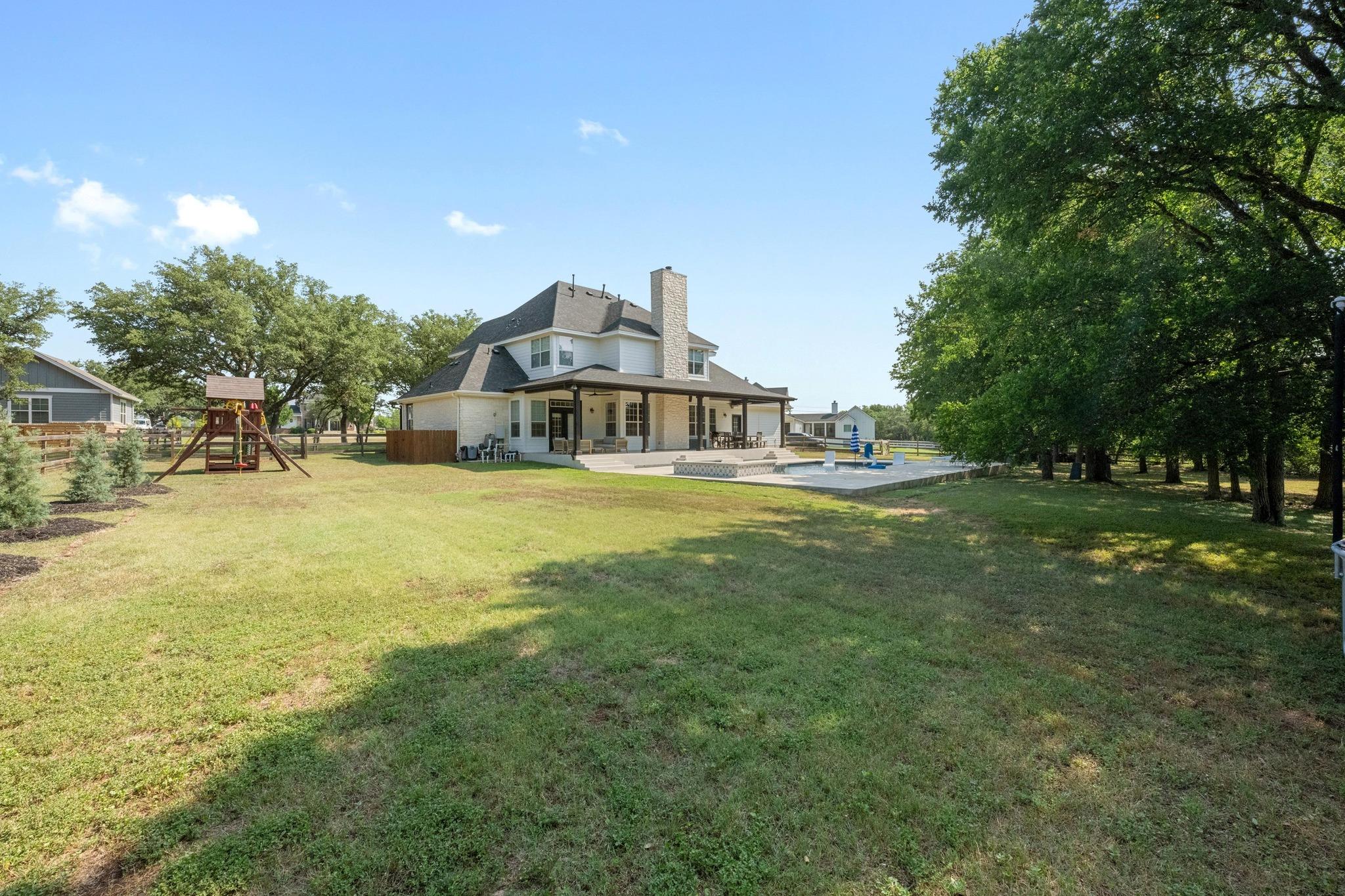 140 Vincas Shadow Court Driftwood TX 78619