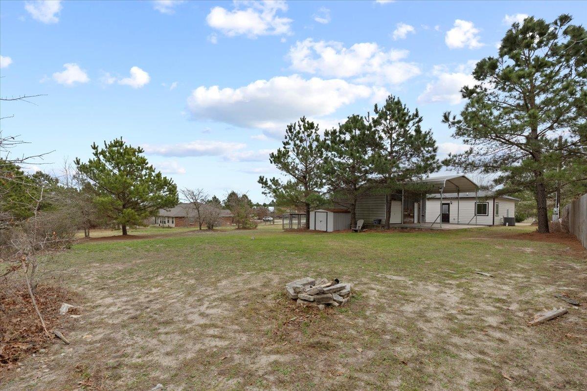 207 Cardinal Loop Paige TX 78659