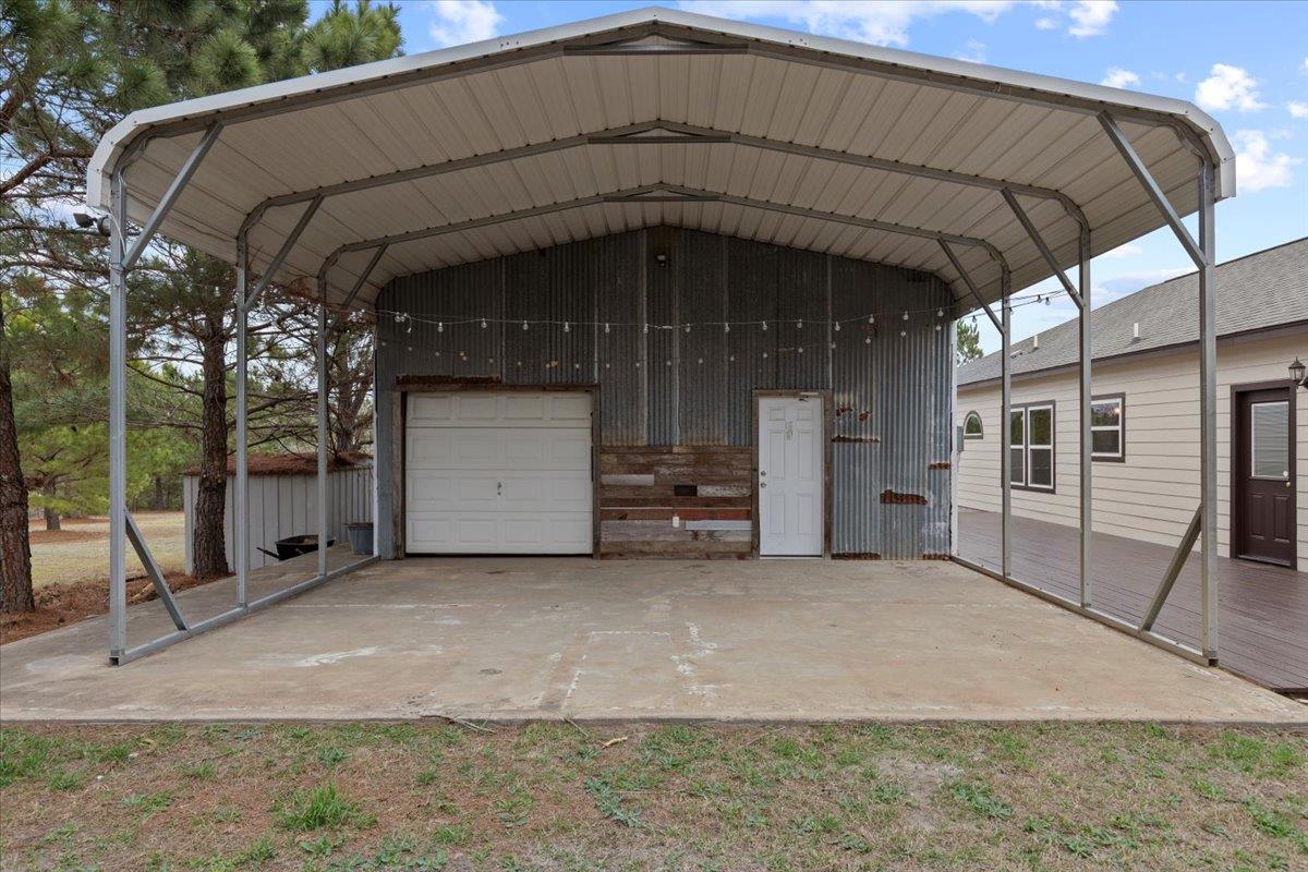 207 Cardinal Loop Paige TX 78659