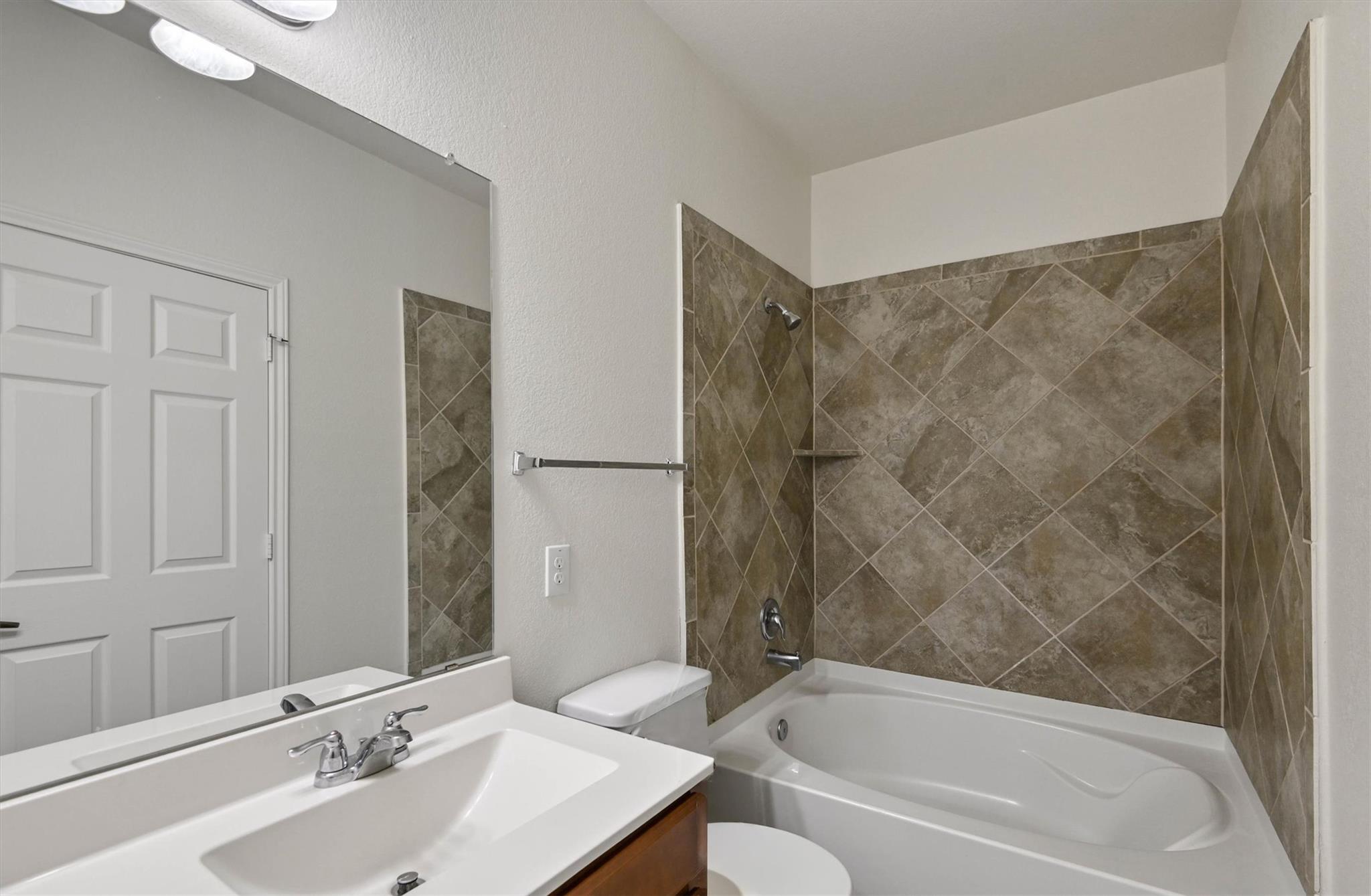 7343 Bluebonnet Bay San Antonio TX 78218