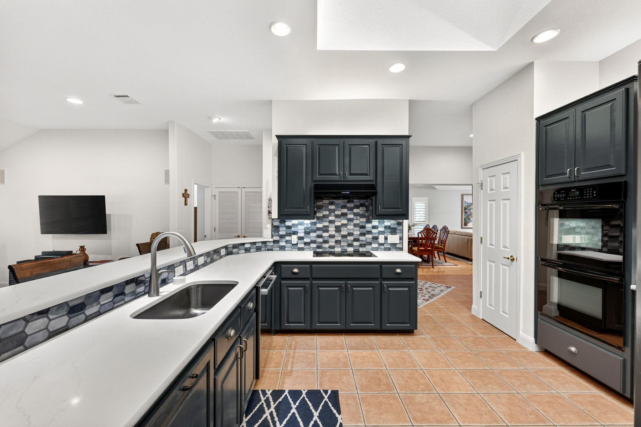 17 Stillmeadow Drive The Hills TX 78738