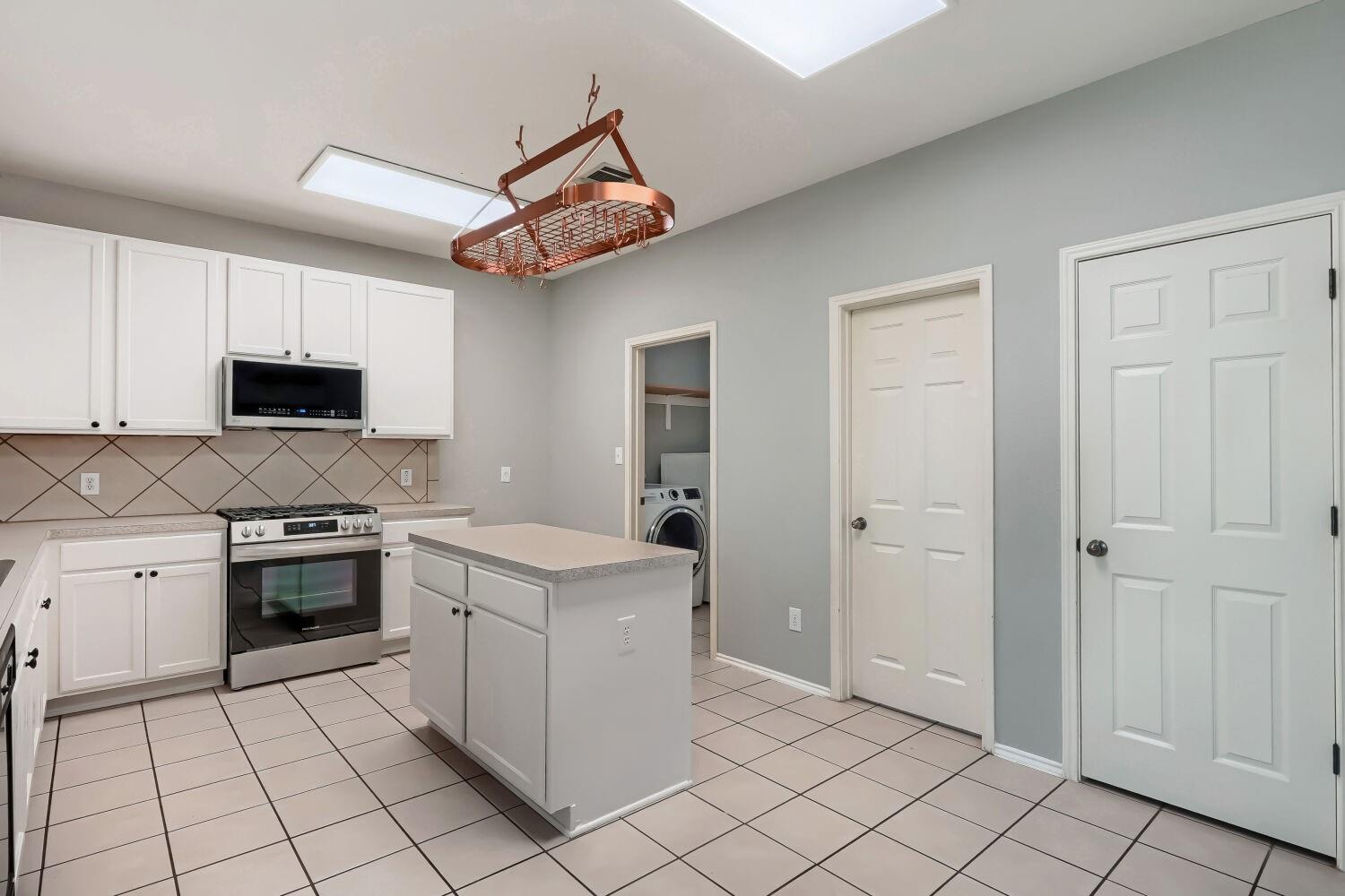 243 Covent Drive Kyle TX 78640