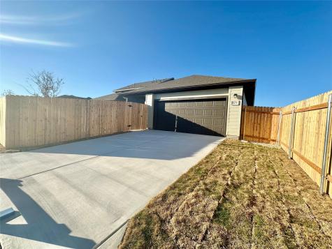 6261 Marsh Lane Buda TX 78610