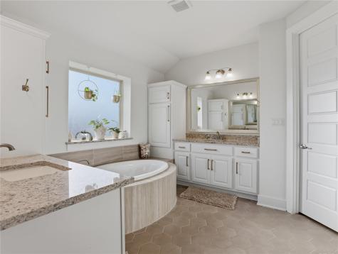 316 Raptor Beak Way Cedar Creek TX 78612