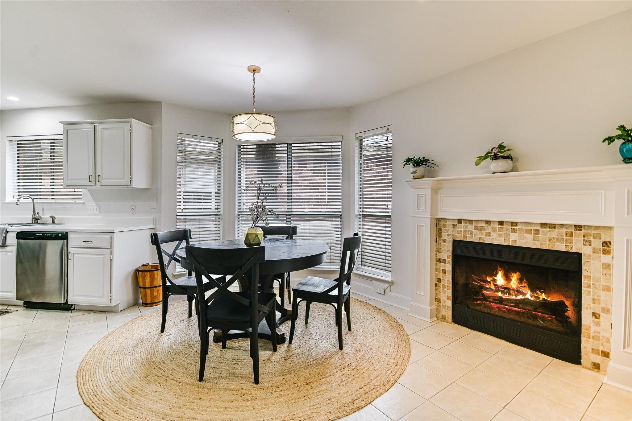 4811 Alta Loma Drive Austin TX 78749
