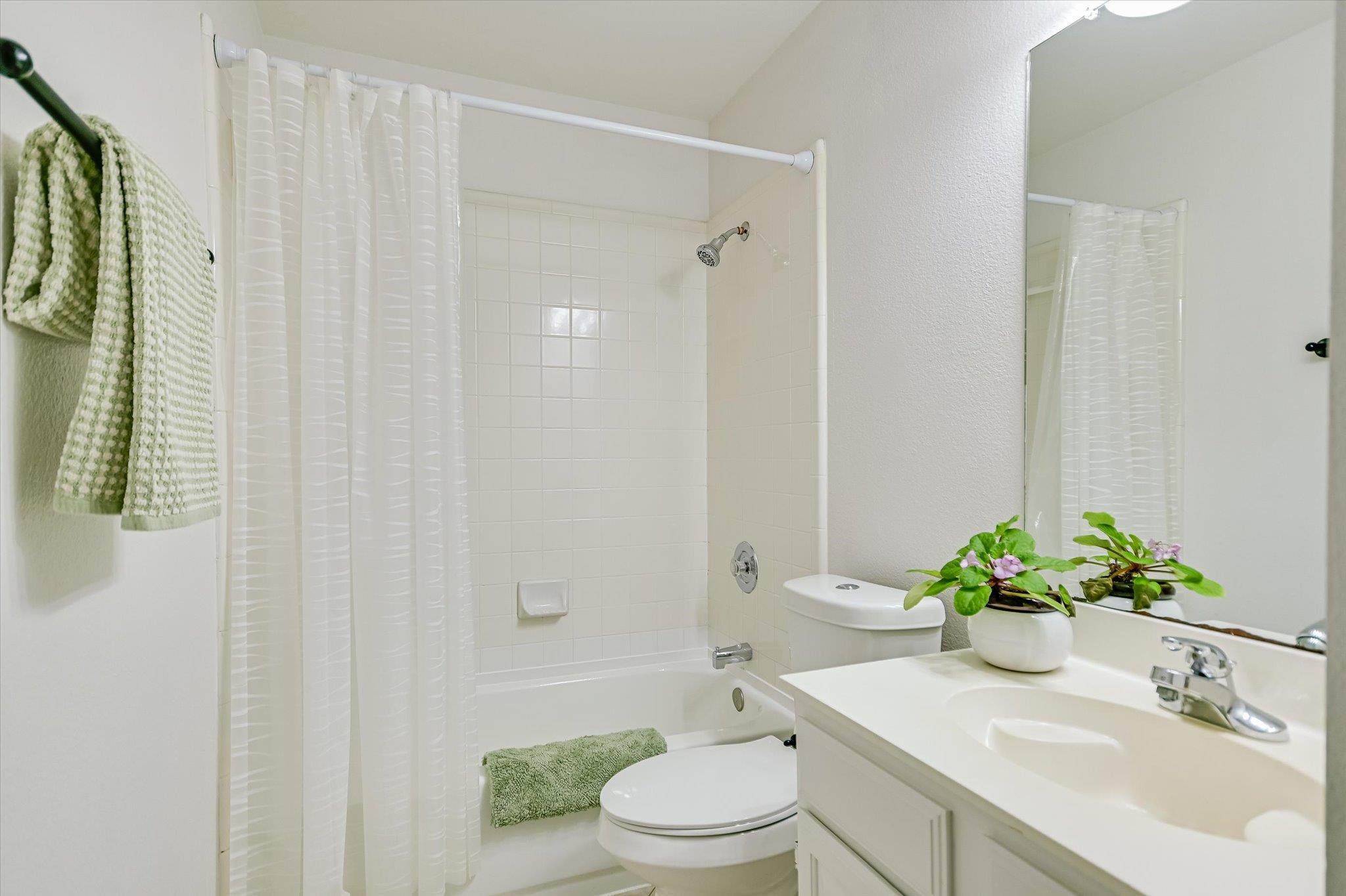 4811 Alta Loma Drive Austin TX 78749