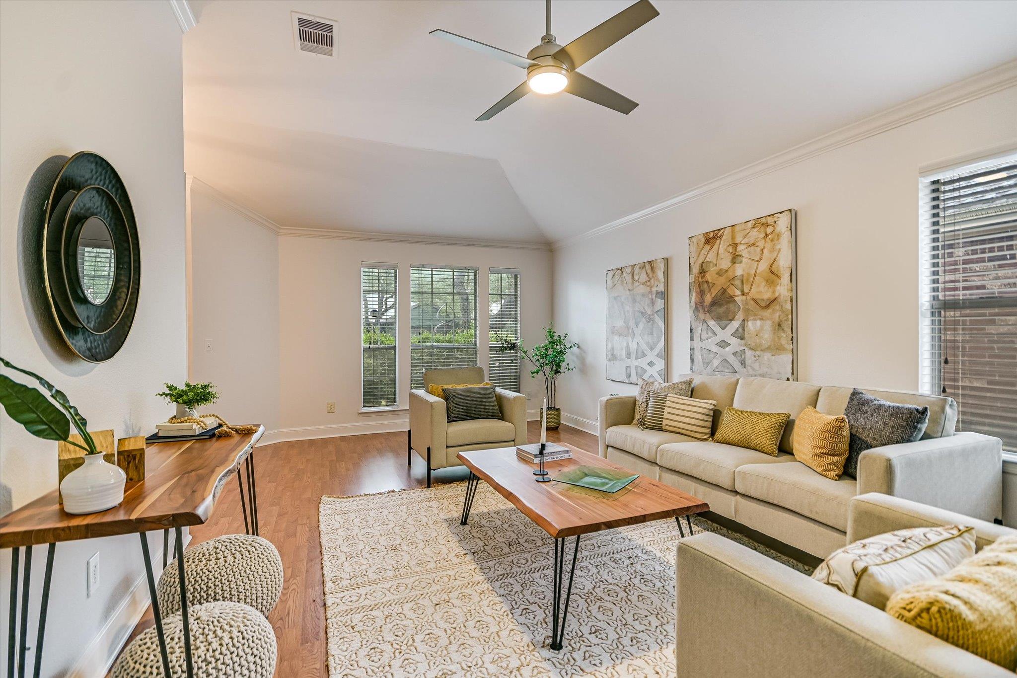 4811 Alta Loma Drive Austin TX 78749