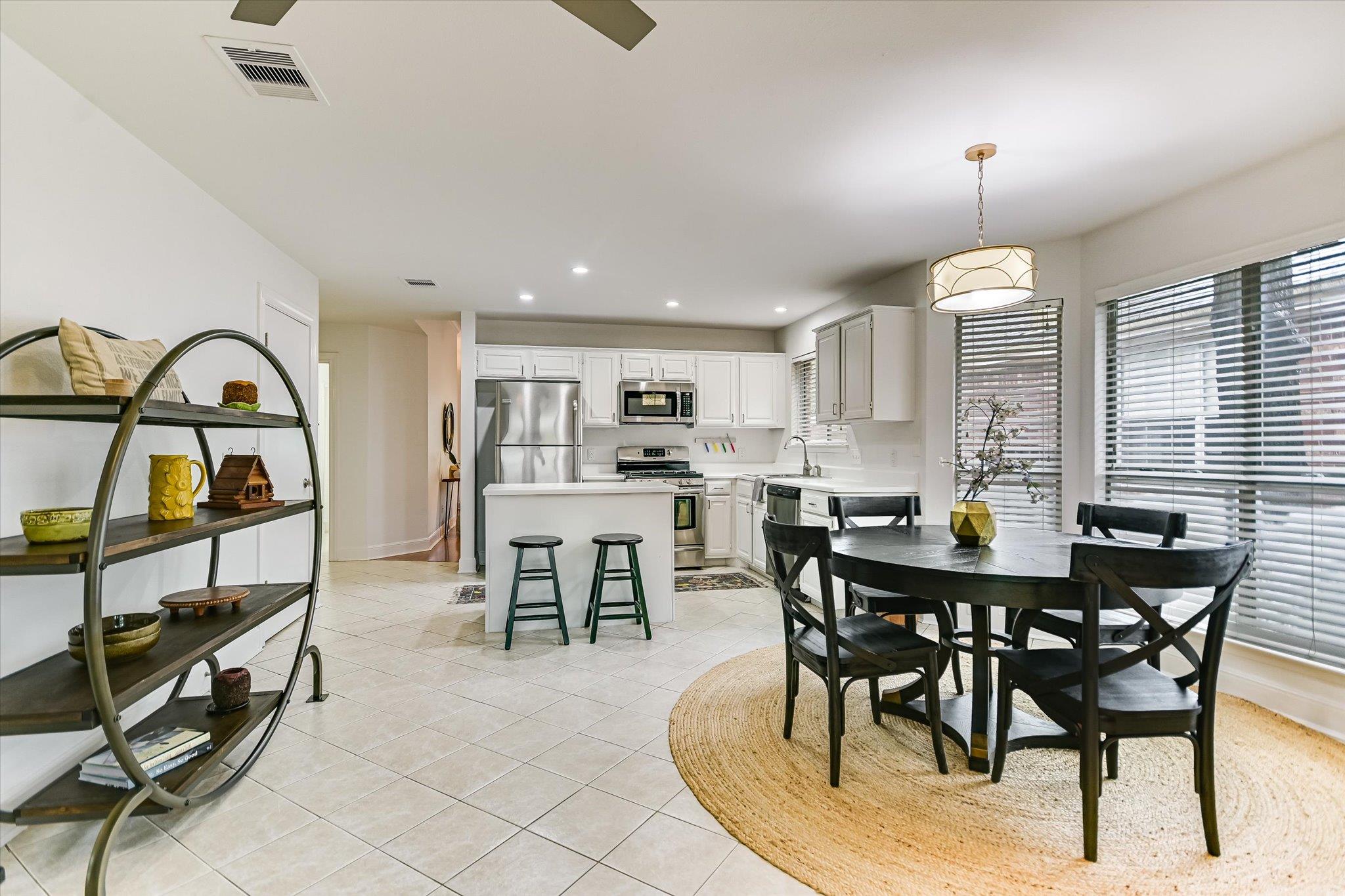 4811 Alta Loma Drive Austin TX 78749