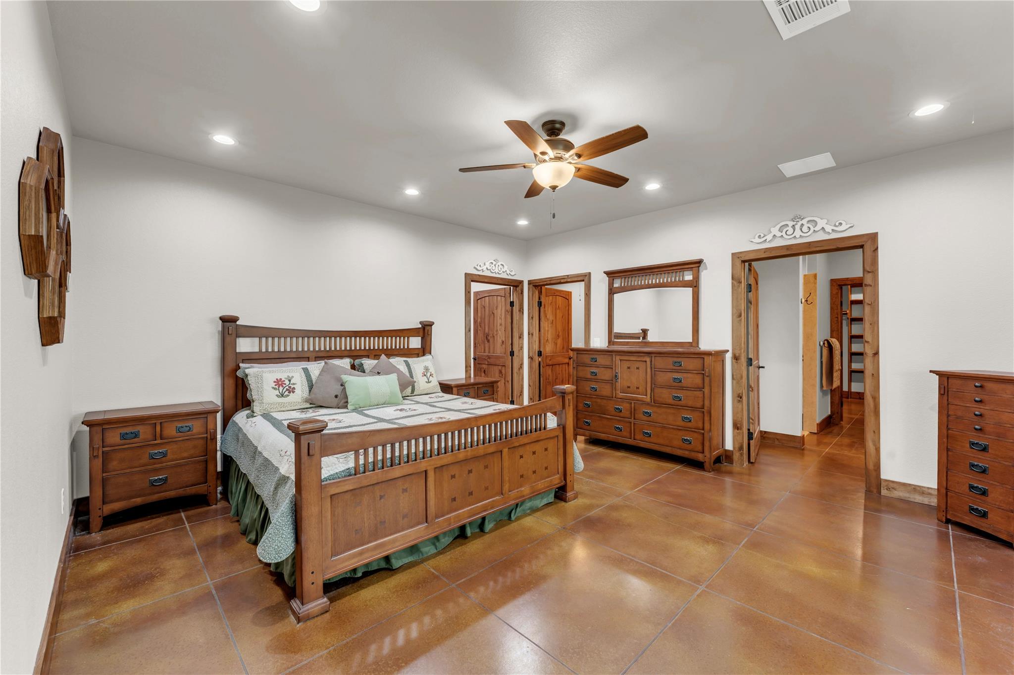5020 County Road 252 Bertram TX 78605