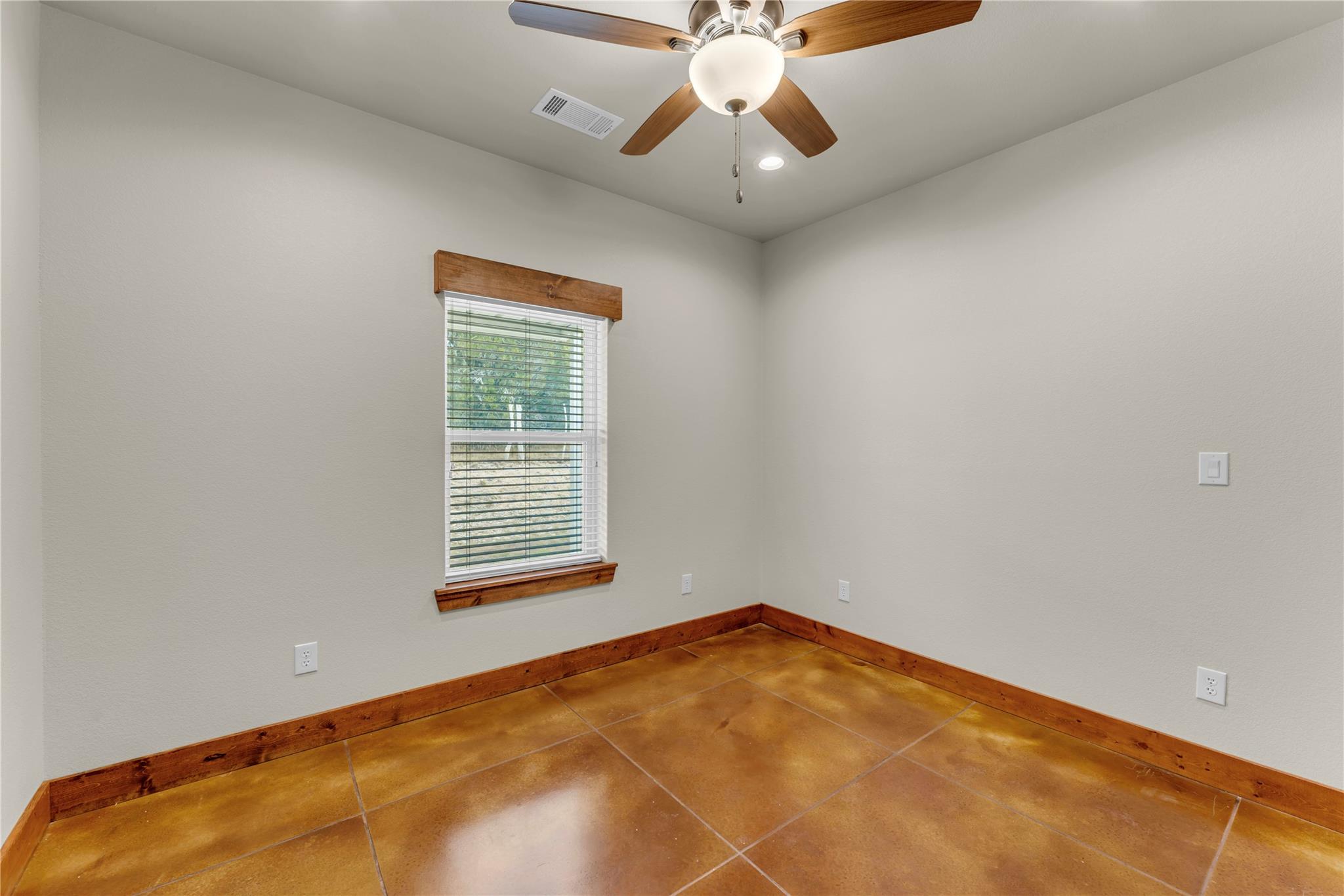 5020 County Road 252 Bertram TX 78605
