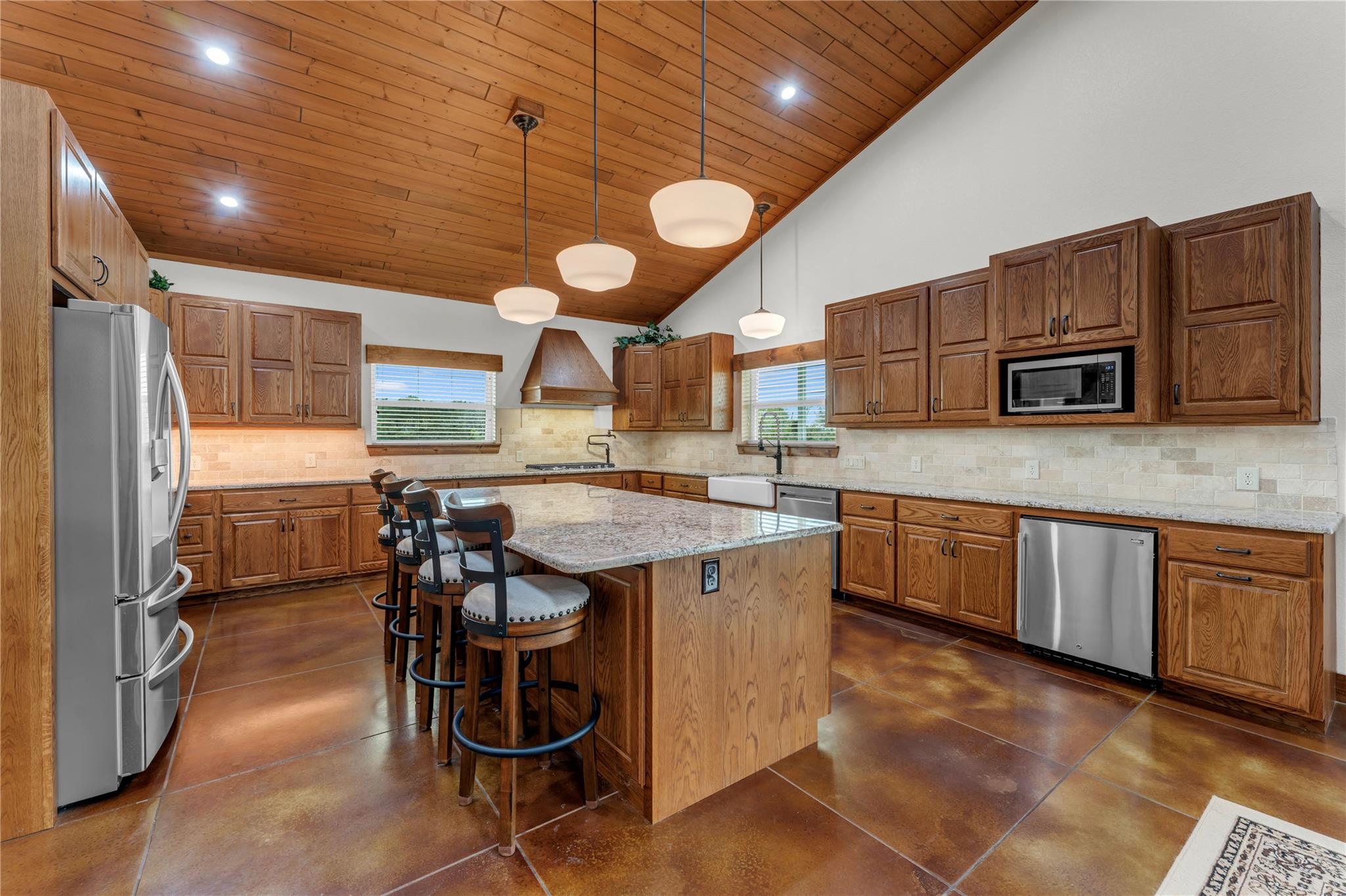 5020 County Road 252 Bertram TX 78605