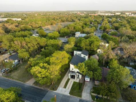 913 Valdez Street Austin TX 78741