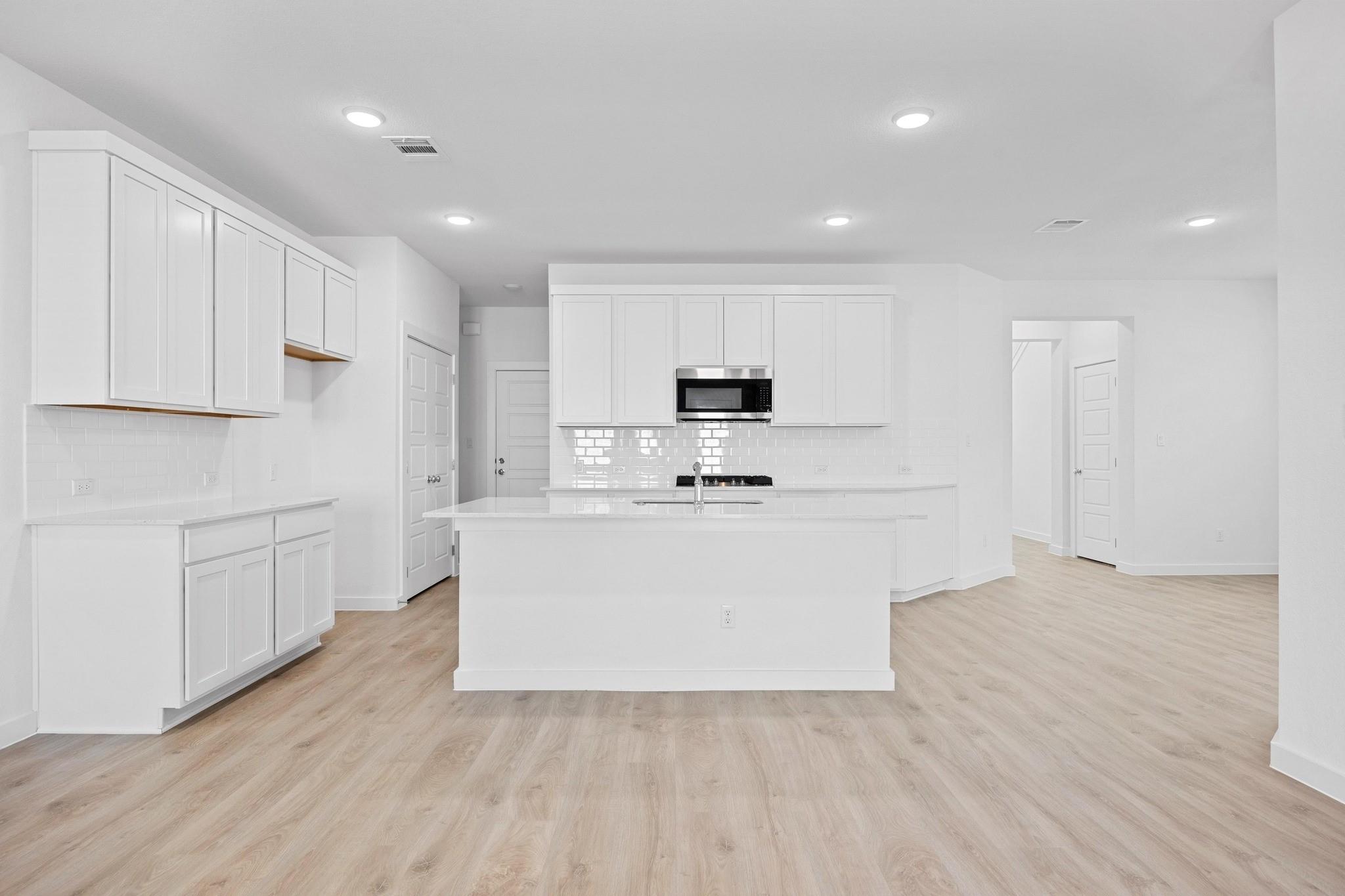 8014 Shining Flor Run Lago Vista TX 78645