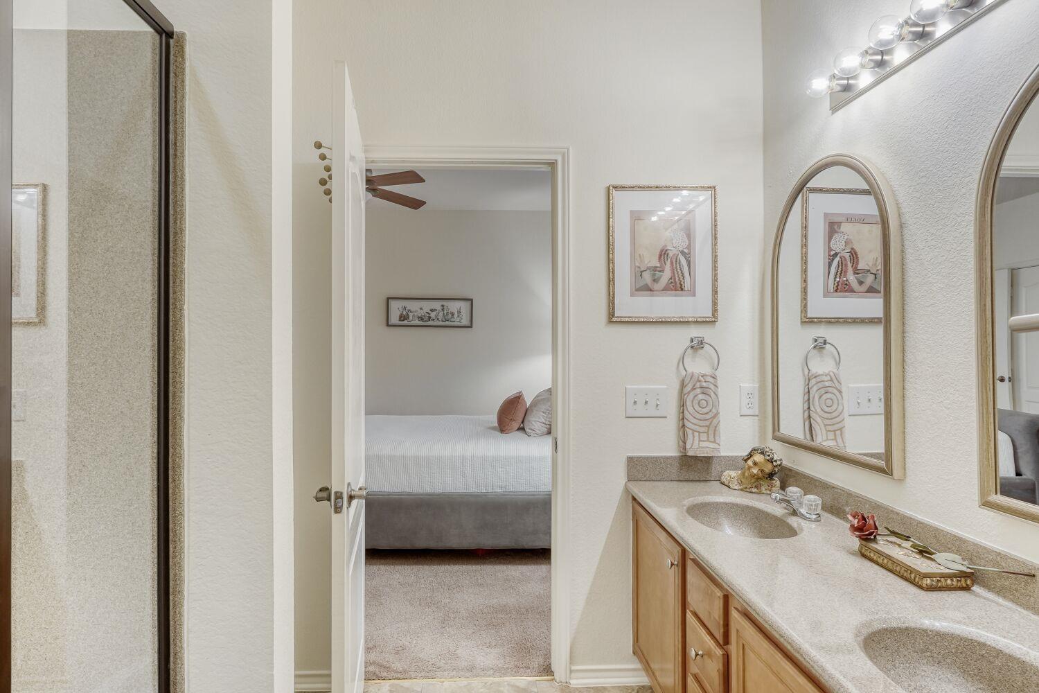 5805 Alomar Cove Del Valle TX 78617