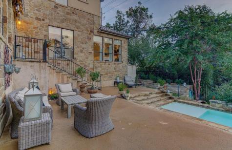 303 Rolling Green Drive Lakeway TX 78734
