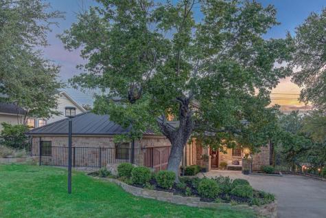 303 Rolling Green Drive Lakeway TX 78734