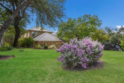 303 Rolling Green Drive Lakeway TX 78734