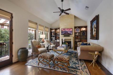 303 Rolling Green Drive Lakeway TX 78734
