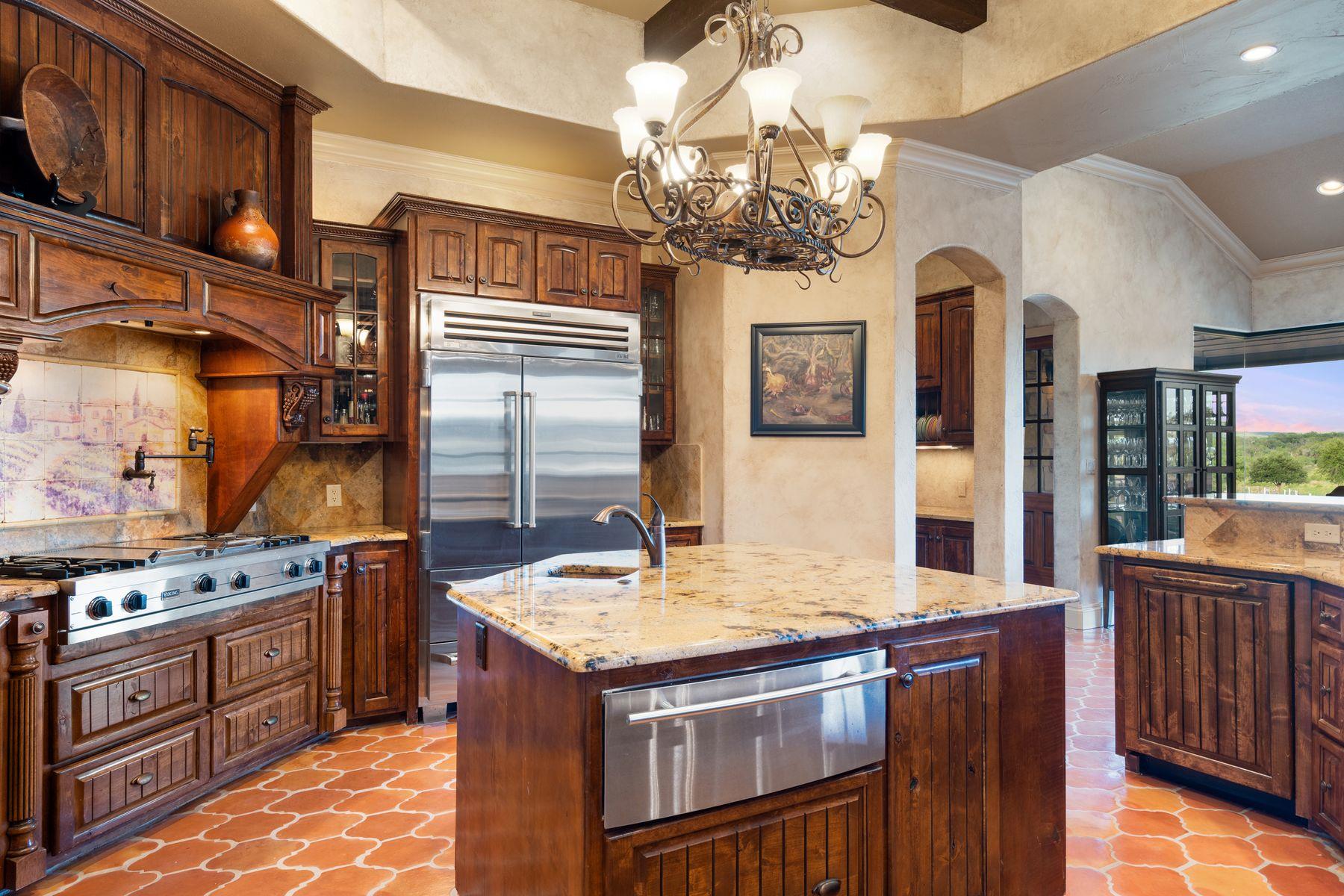 481 Chimney Cove Drive Marble Falls TX 78654