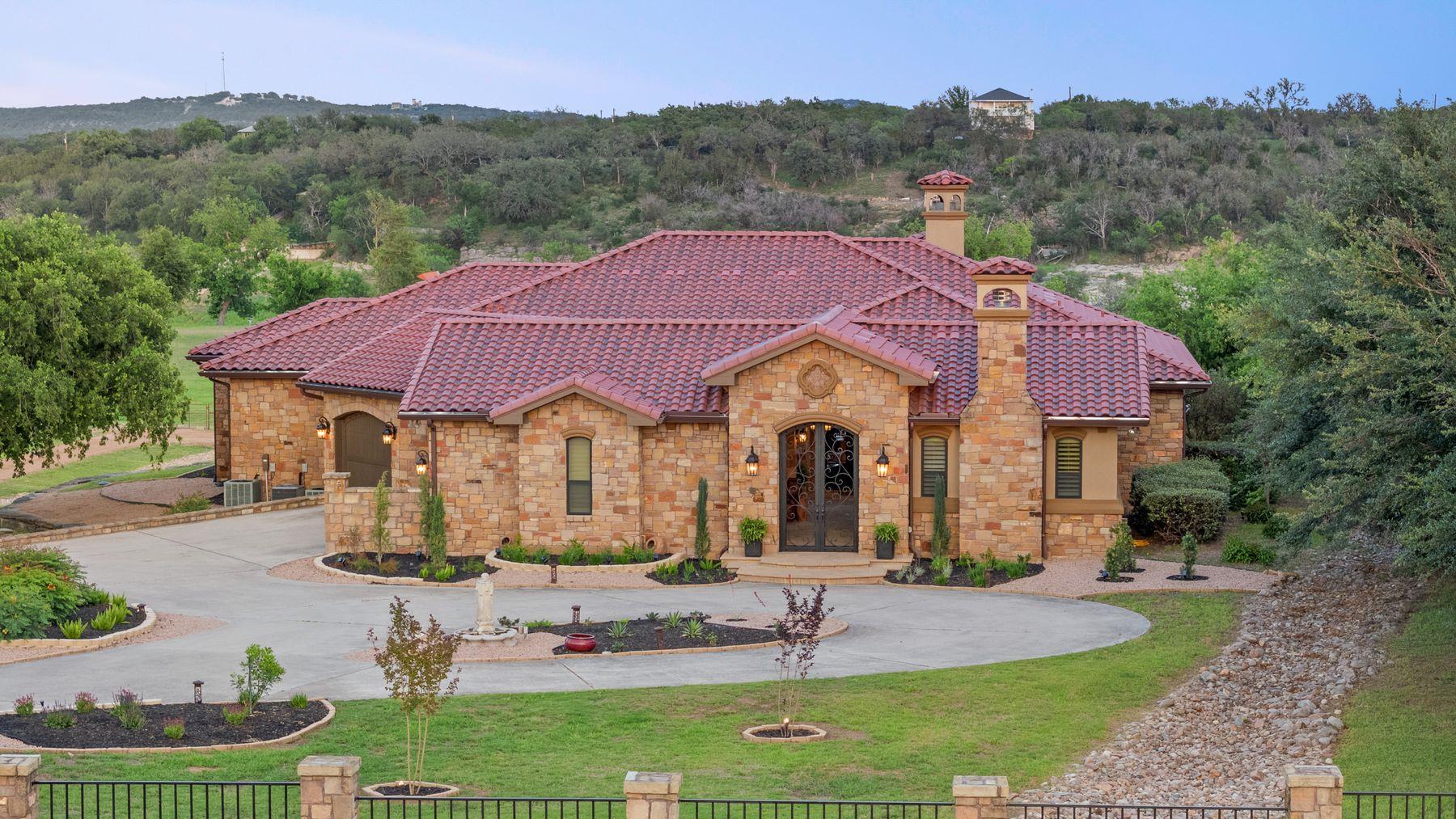 481 Chimney Cove Drive Marble Falls TX 78654