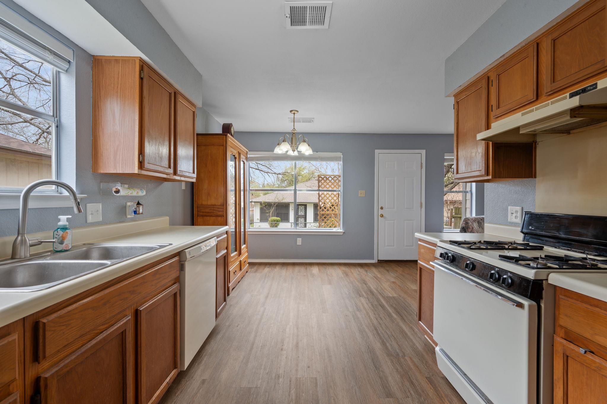 13812 Lothian Drive Pflugerville TX 78660
