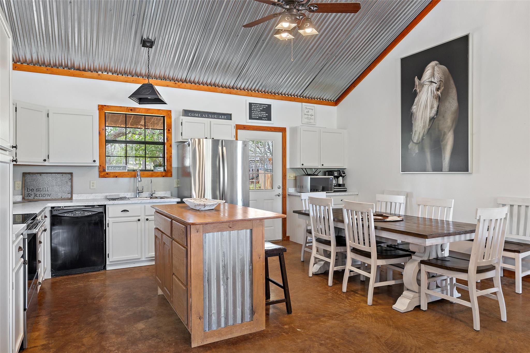 2631 N Us Highway 281 Johnson City TX 78636