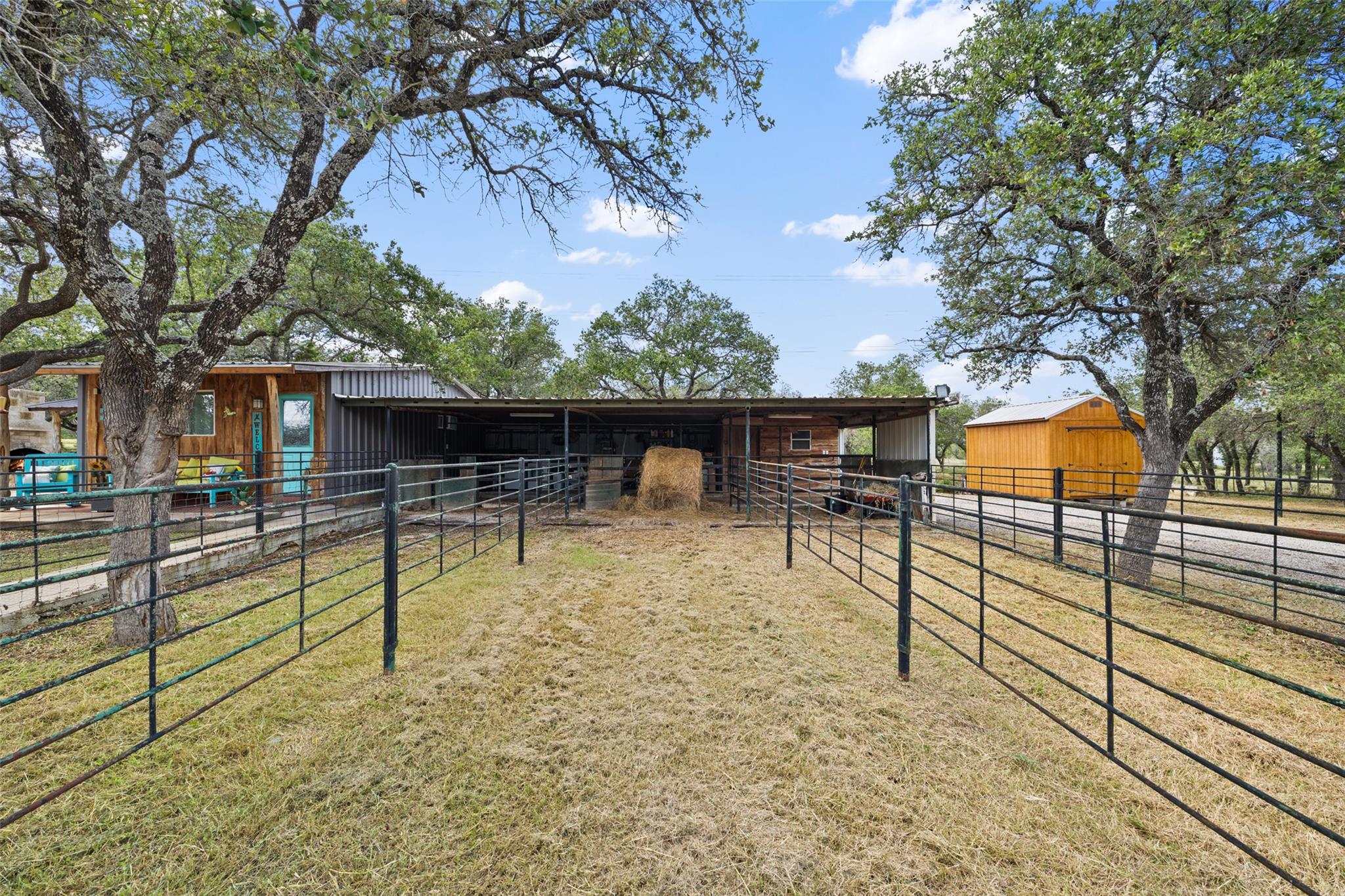 2631 N Us Highway 281 Johnson City TX 78636