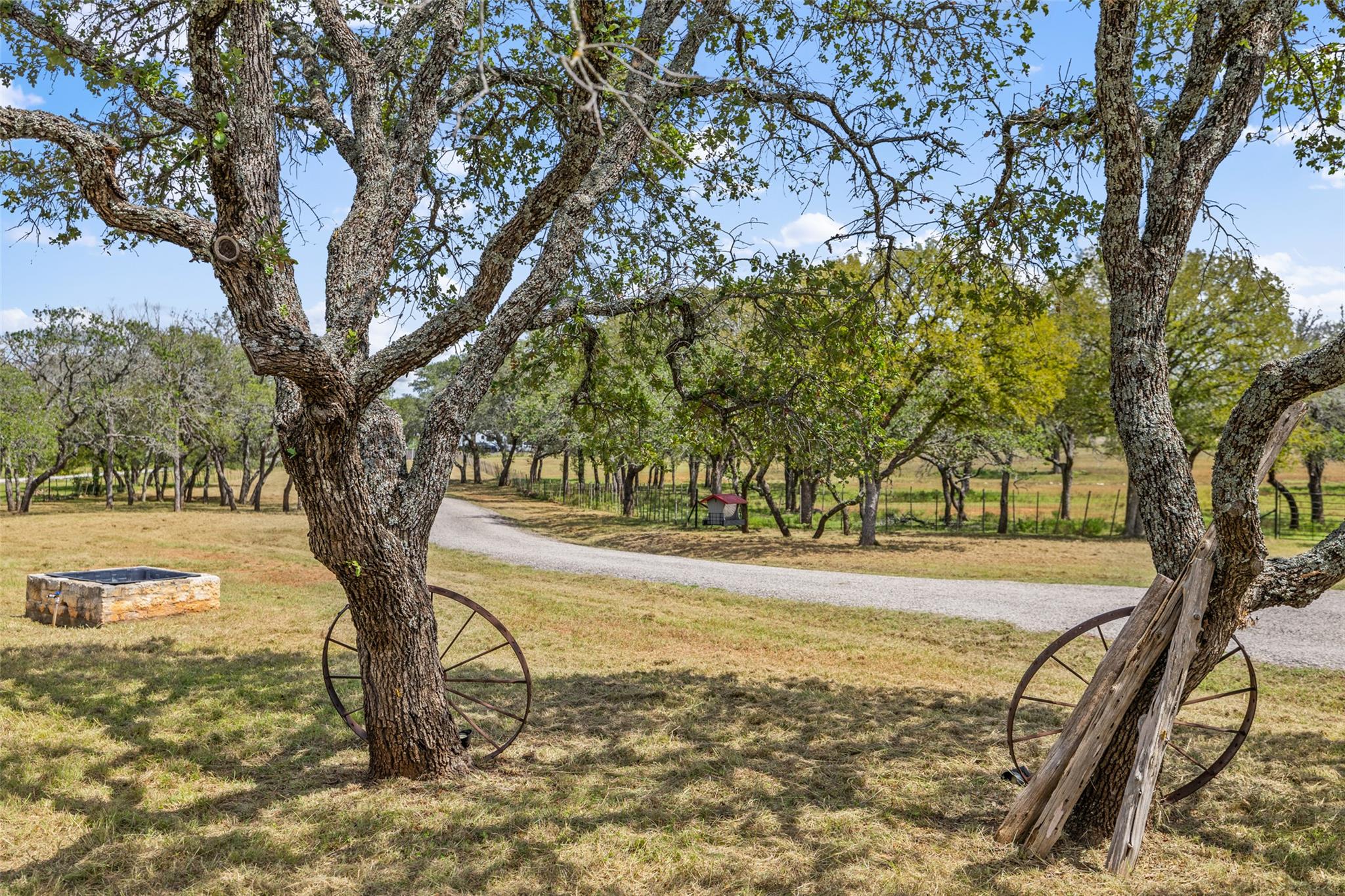2631 N Us Highway 281 Johnson City TX 78636