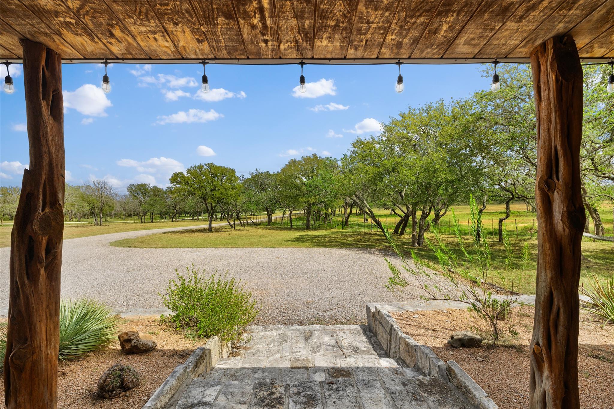 2631 N Us Highway 281 Johnson City TX 78636