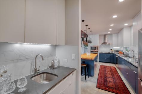 209 El Paso Street Austin TX 78704