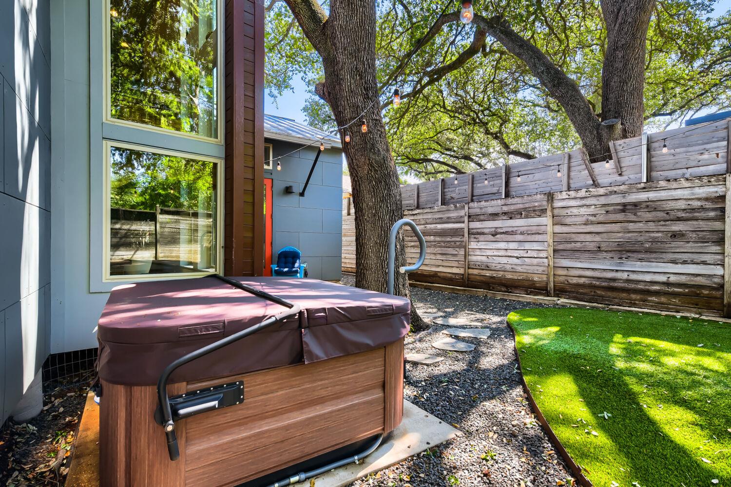 209 El Paso Street Austin TX 78704