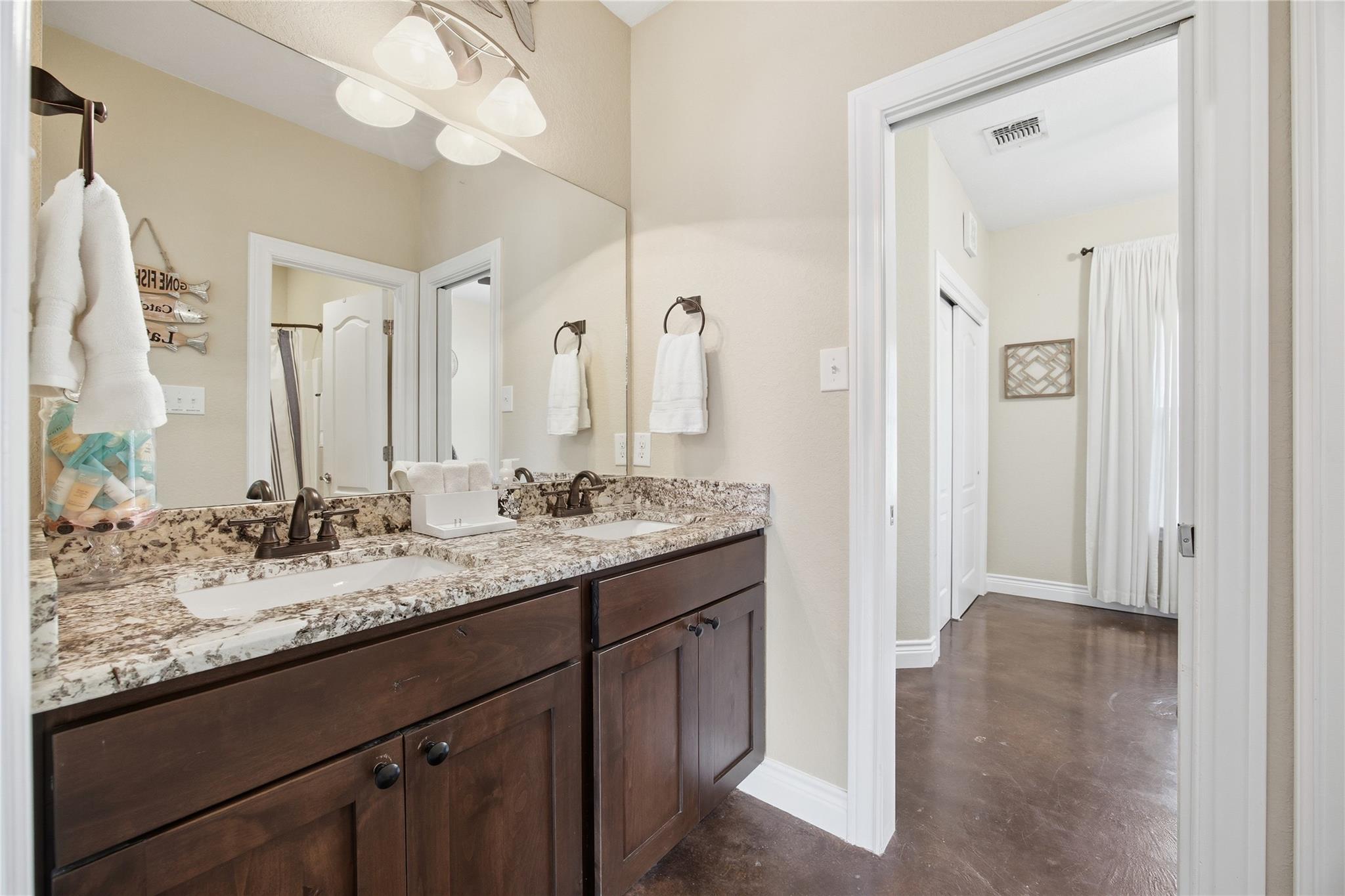1748 Lakeshore Drive Canyon Lake TX 78133