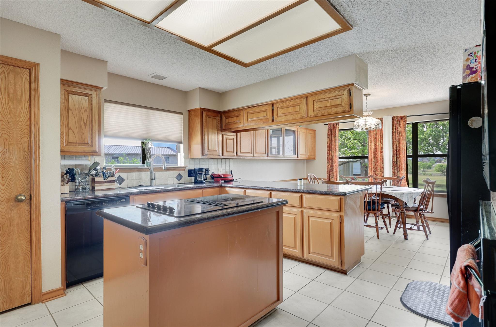 1931 Rowe Loop Pflugerville TX 78660