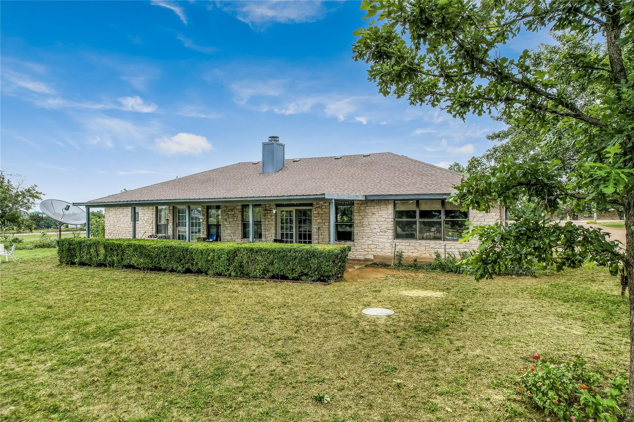 1931 Rowe Loop Pflugerville TX 78660