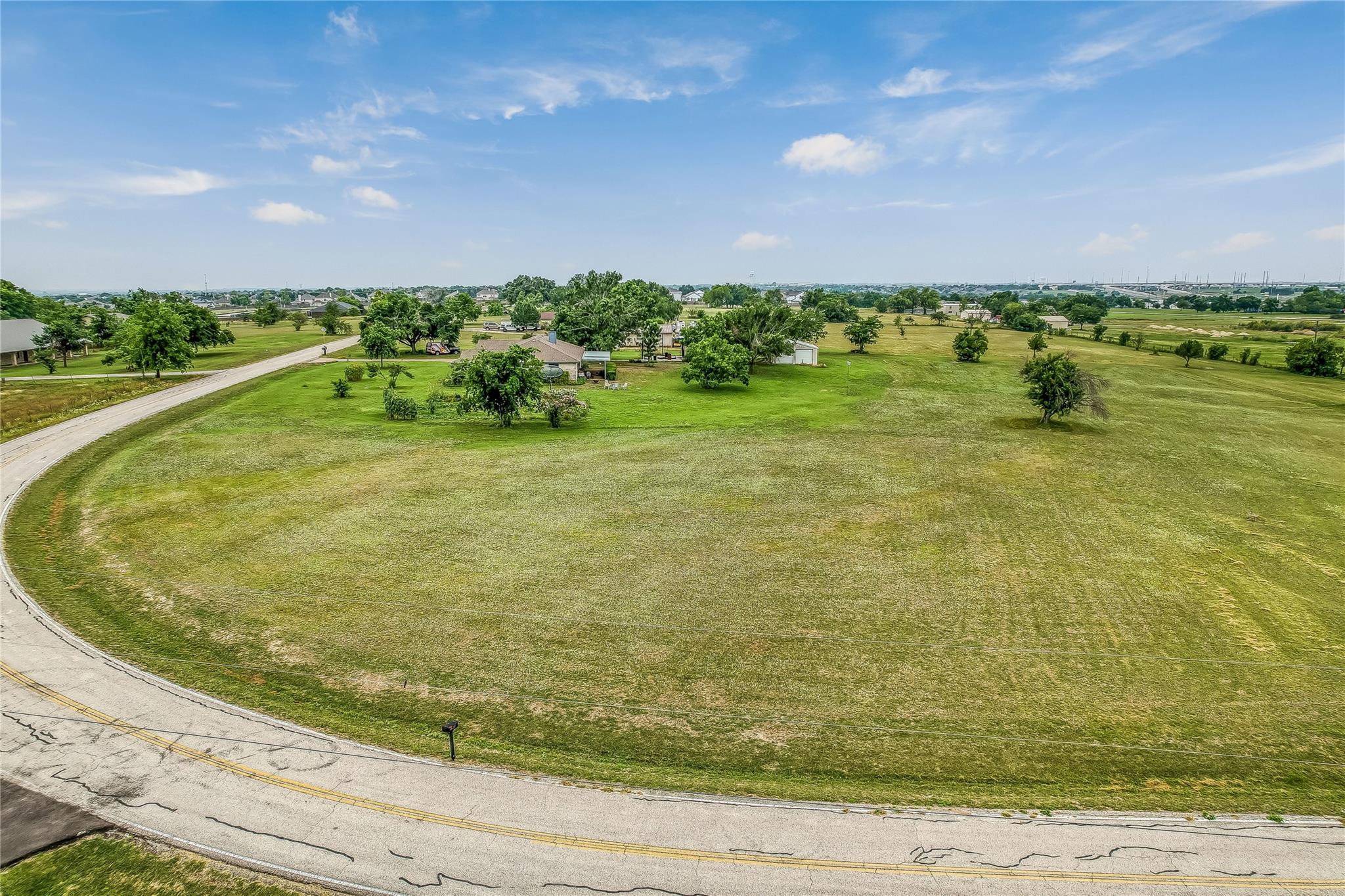1931 Rowe Loop Pflugerville TX 78660