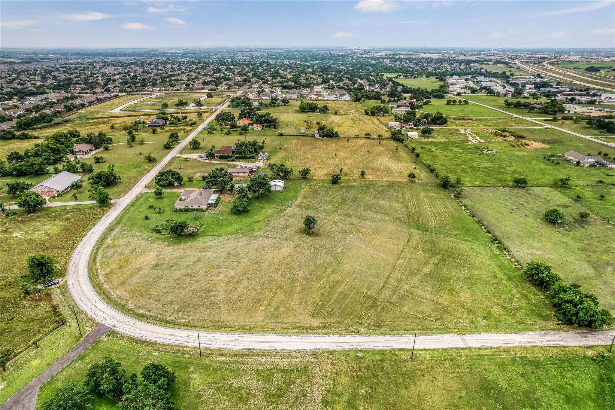 1931 Rowe Loop Pflugerville TX 78660