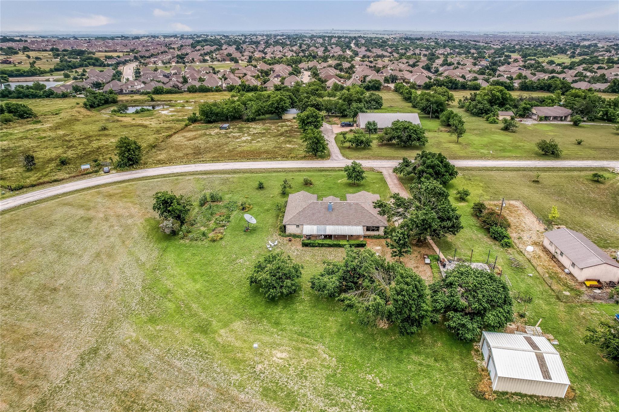 1931 Rowe Loop Pflugerville TX 78660