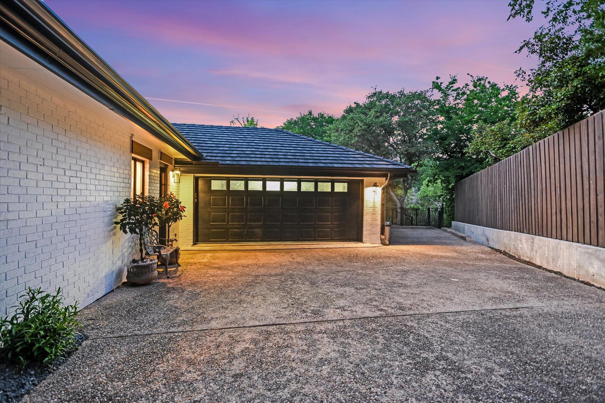 10202 Lockerbie Court Austin TX 78750