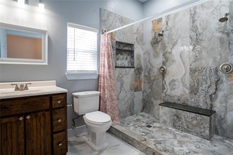 661 Hidden Oak Road Dale TX 78616