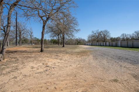 661 Hidden Oak Road Dale TX 78616