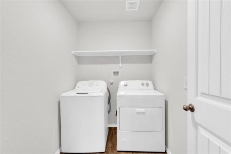238 Sickle Loop Uhland TX 78640