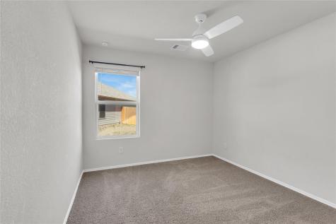 238 Sickle Loop Uhland TX 78640