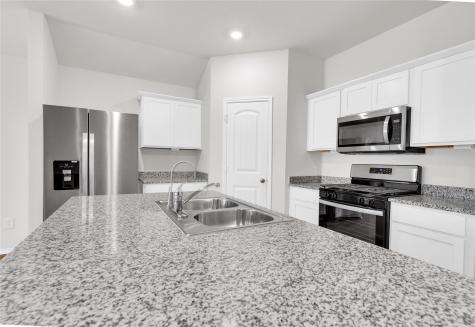 238 Sickle Loop Uhland TX 78640