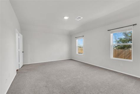 238 Sickle Loop Uhland TX 78640