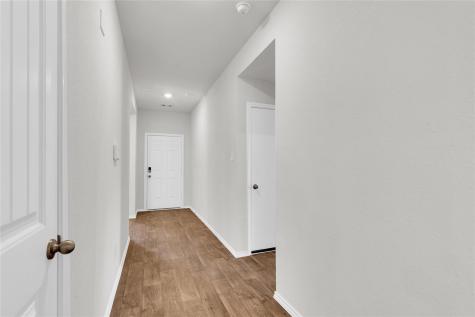 238 Sickle Loop Uhland TX 78640