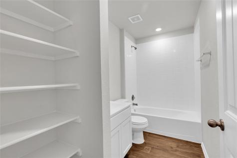 238 Sickle Loop Uhland TX 78640