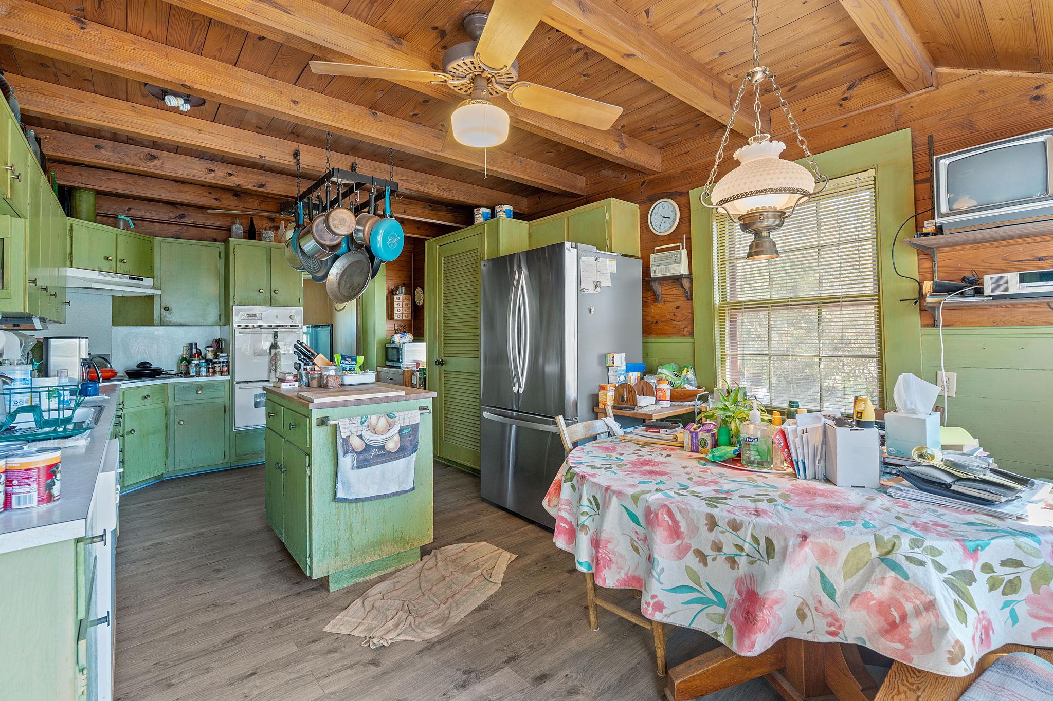 8409 Appaloosa Run Austin TX 78737