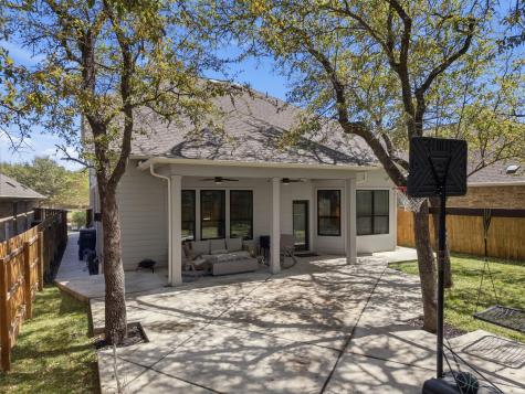 152 Rosling Drive Buda TX 78610