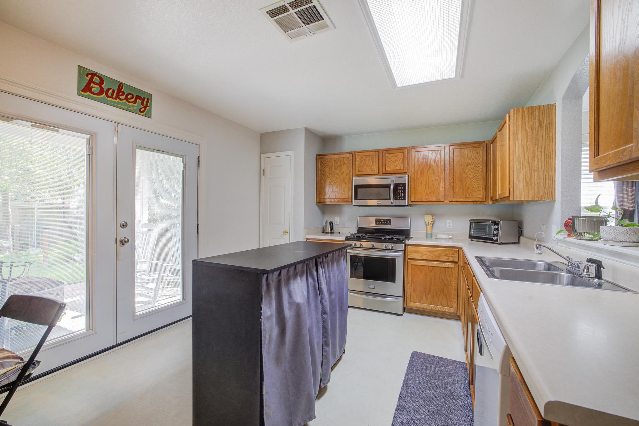 202 Mccarthur Drive Leander TX 78641